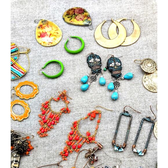 Lot of 29 Pair of Boho Vibe Earrings for Pierced Ears - Picture 6 of 10